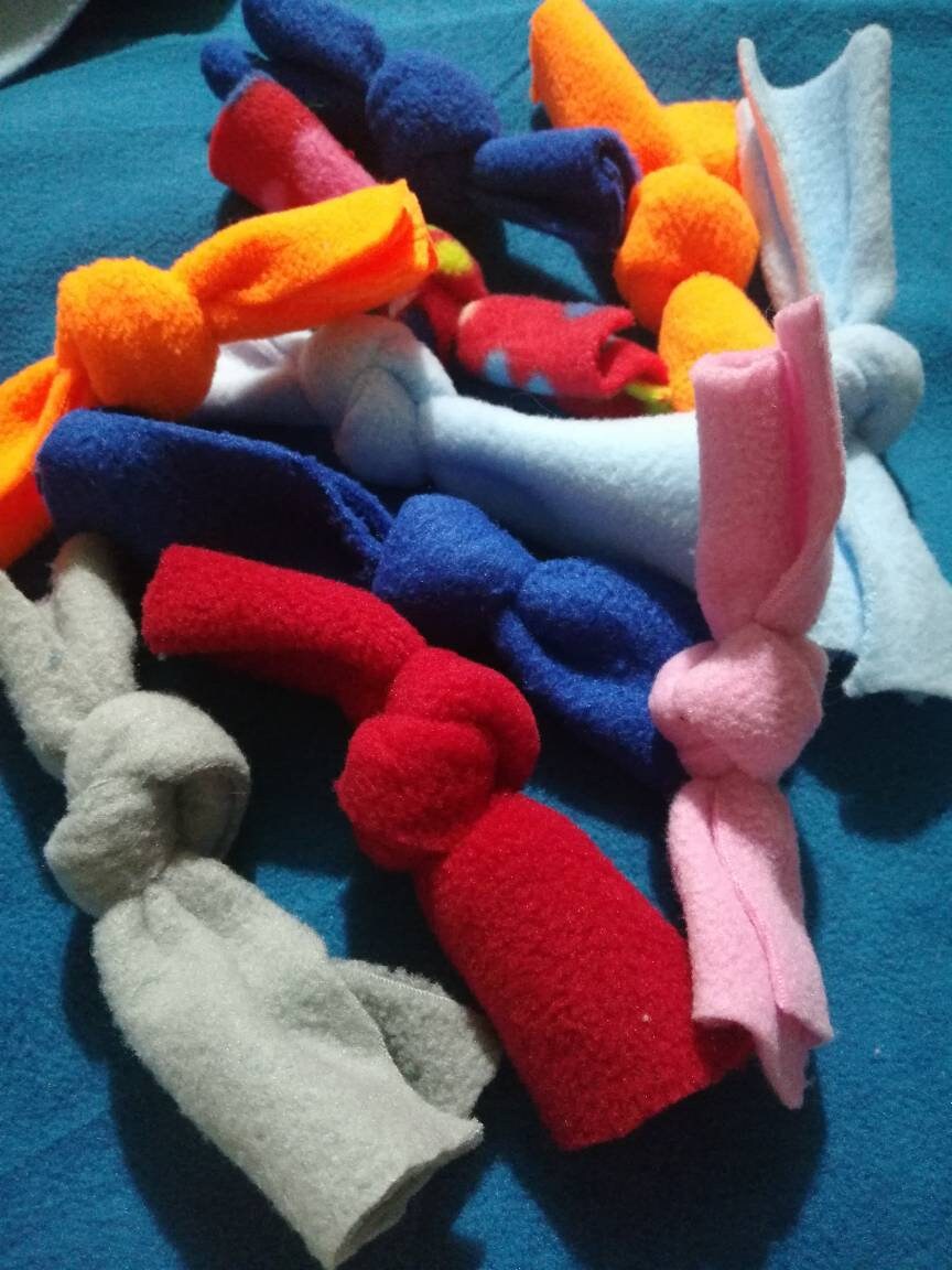 Cat Toy Potent Valerian Root Knots Bows Prey Play Encouragement Pack Of 10