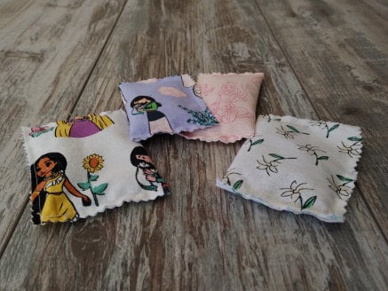Cat Toy Potent Valerian Root Sacks Mulan Theme Play Encouragement Pack of 3.